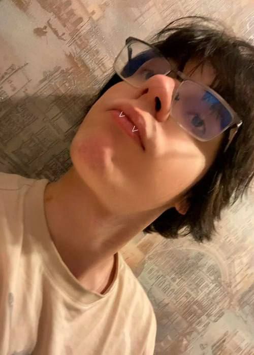 Tewiq Chiptune type beat